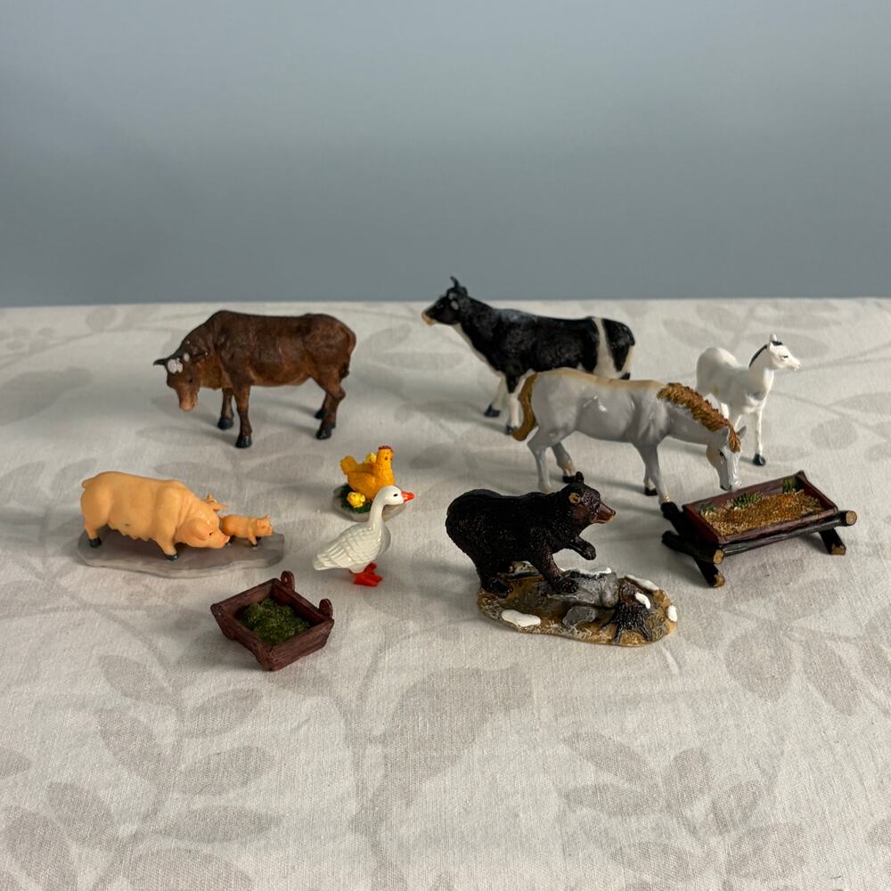 Lemax animals mix of farm and Bear and troughs Miniature Village 10 pieces